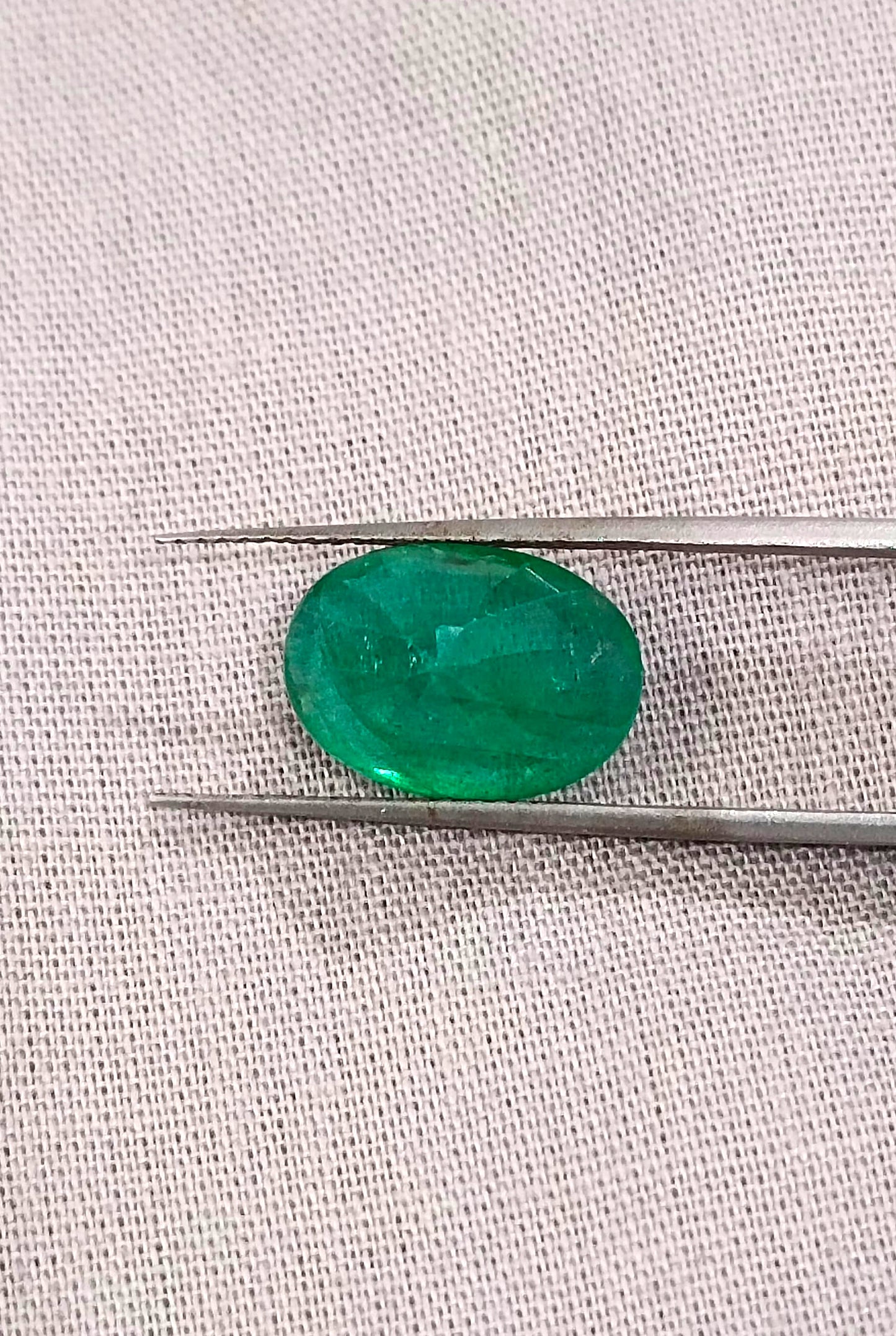 4.23ct Pakistan Emerald, 100% Natural Earth Mined Gemstone