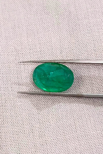 4.23ct Pakistan Emerald, 100% Natural Earth Mined Gemstone