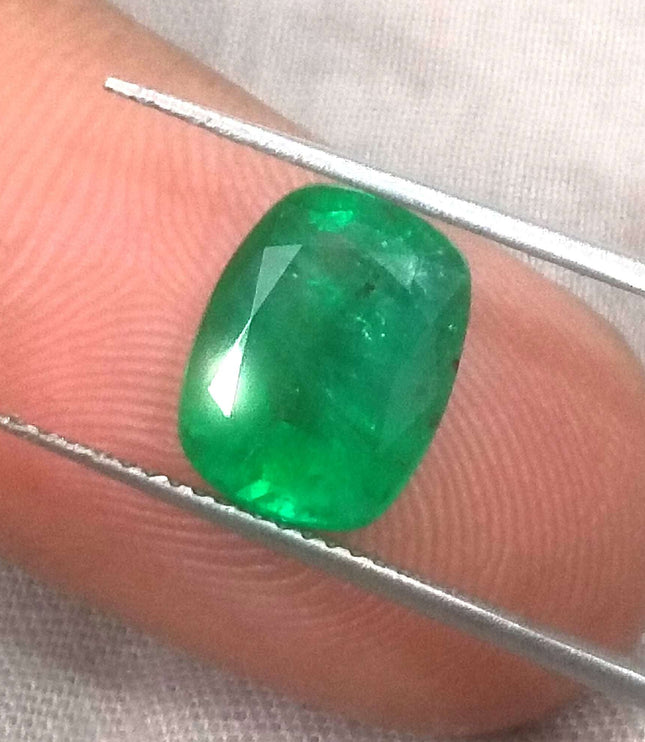3.16ct Swat Emerald, Certified Natural Vivid Green Stone