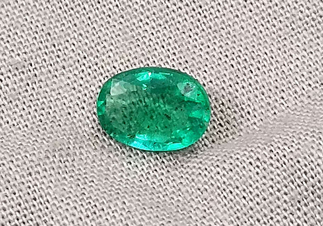 GSI Certified 1.24ct Vivid Green Oval Cut Zambian Emerald Minor Oiled Loose Gemstone