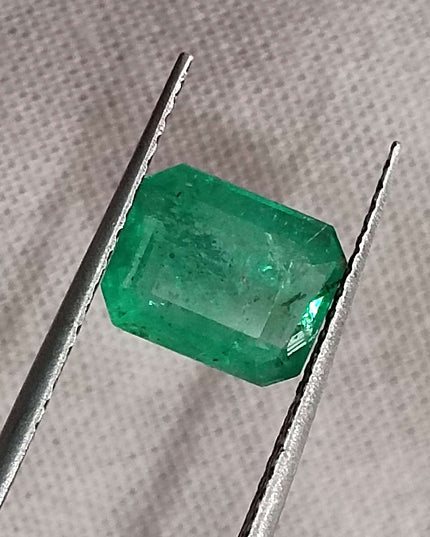 GSI Certified 1.62ct Medium Green Zambian Emerald Minor Oiled Loose Gemstone