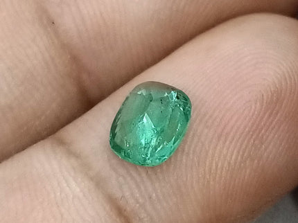 Natural Emerald 1.14ct Medium Vivid Electric Green SGL Certificate Cushion Cut Minor Oiled Gemstone