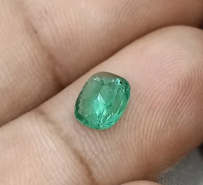 Natural Emerald 1.14ct Medium Vivid Electric Green SGL Certificate Cushion Cut Minor Oiled Gemstone