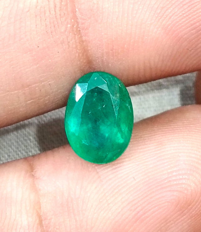 2.73ct Natural Emerald Deep Velvet Green Oval Cut Zambian SGL Certified Gemstone