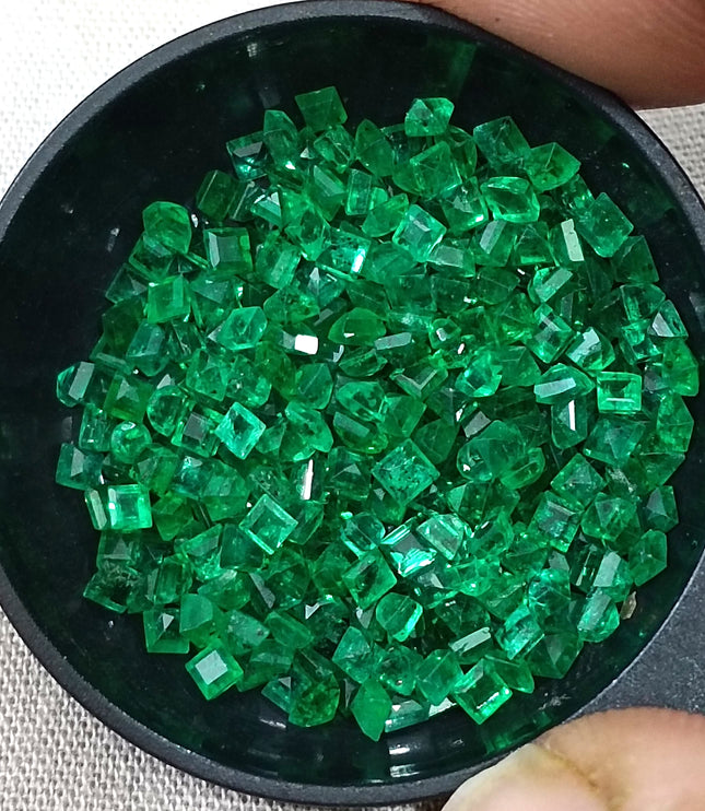 Emerald Lot Calibrated 16.20ct Medium Deep Vivid Green Princess Cut mm sizes Loose Gemstones