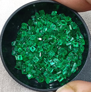 Emerald Lot Calibrated 16.20ct Medium Deep Vivid Green Princess Cut mm sizes Loose Gemstones