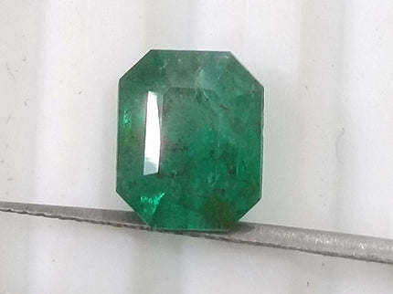 2.36ct Certified Zambian Emerald stone.