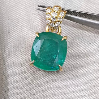 6.86ct Natural Emerald Pendant Set With 0.26ct Diamonds(CVD) 925 Silver Gold Plated.