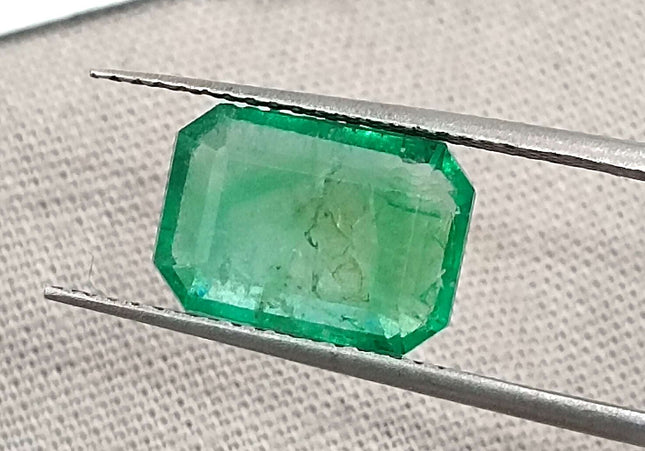 GSI Certified 3.16ct Medium Green Panjshir Emerald Minor Oiled Loose Gemstone
