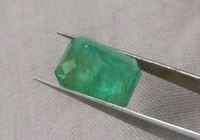 4.50ct GSI USA Certified Medium Green Swat Emerald Minor Oiled Loose Gemstone