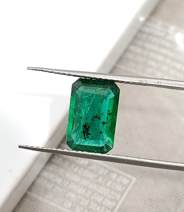 2.25t Natural Emerald Vivid Green Zambian Octagon Cut Gemstone