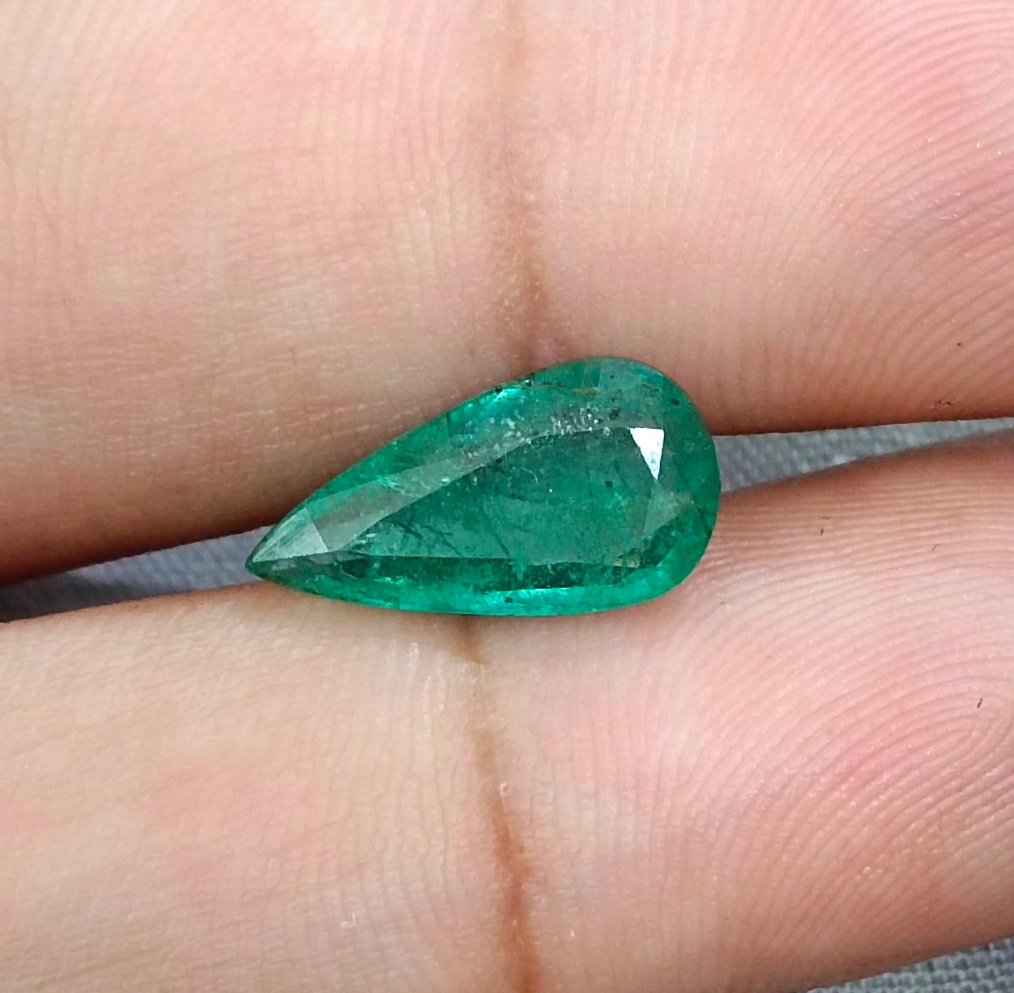 3.07ct Zambian Emerald, 100% Natural Earth Mined Gemstone.