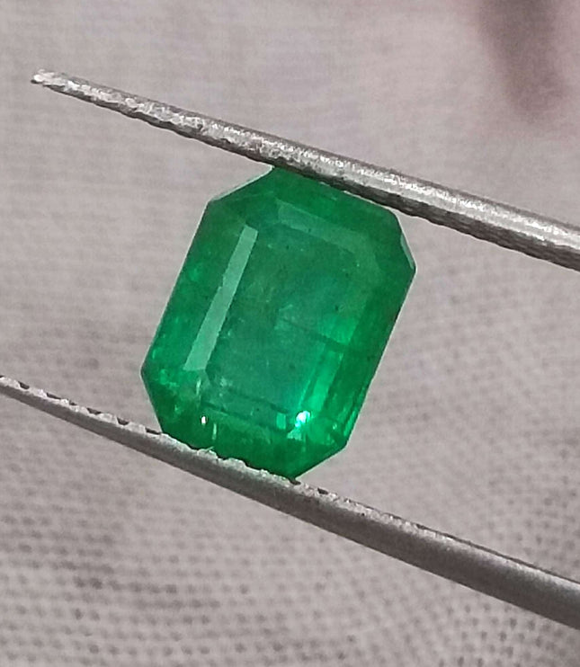 Swat Emerald 1.78ct Certified Natural Vivid Golden Green Gemstone