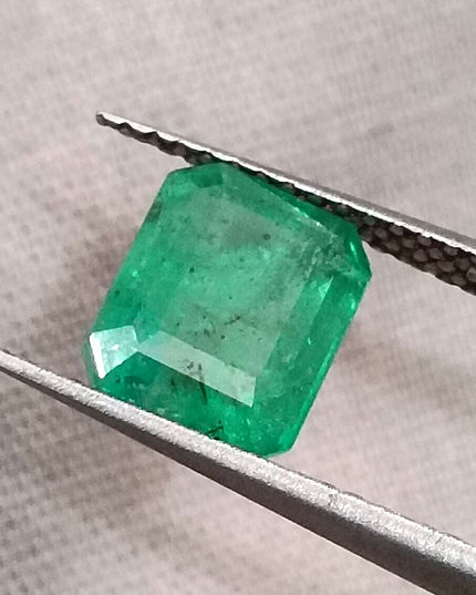 GSI Certified 1.62ct Medium Green Zambian Emerald Minor Oiled Loose Gemstone