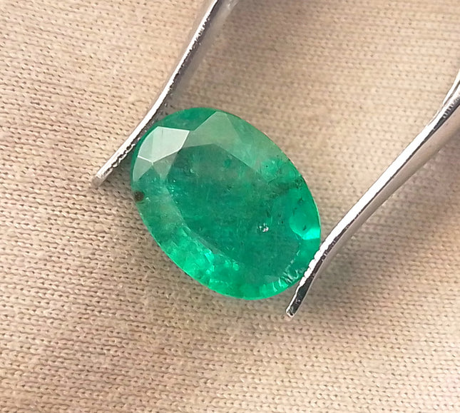 2.35ct Vivid Green Natural Emerald Oval Cut Loose Gemstone