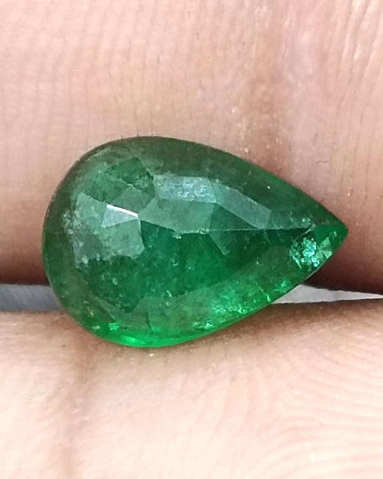 2.31ct GSI Certified Deep Green Zambian Emerald Minor Oiled Loose Gemstone