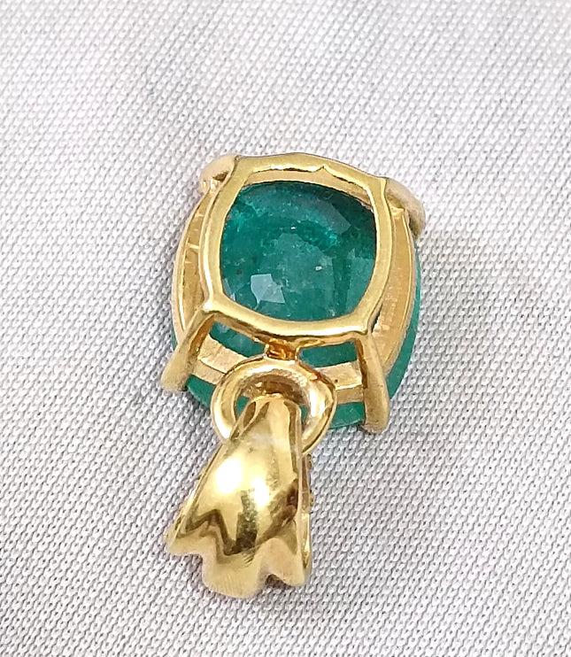 6.86ct Natural Emerald Pendant Set With 0.26ct Diamonds(CVD) 925 Silver Gold Plated.