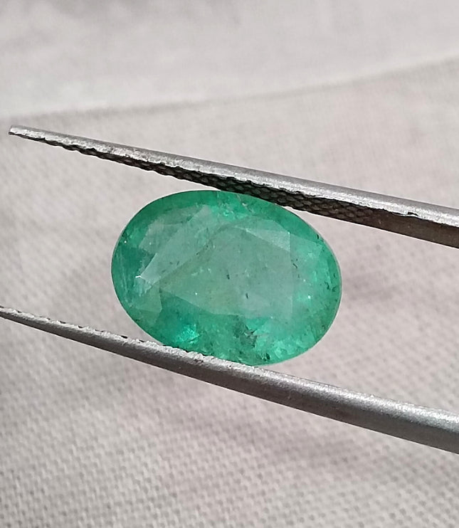 SALE! Natural Emerald 2.76ct Certified Oval Cut Medium Light Green Loose Gemstone