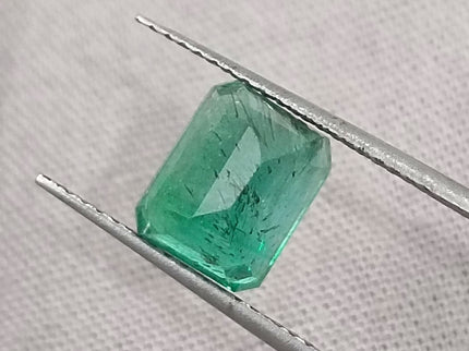 GSI Certified 2.42ct Medium Green Zambian Emerald, Natural Gemstone