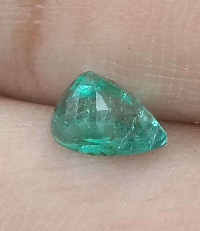 Certified 1.04ct Natural Zambian Emerald.
