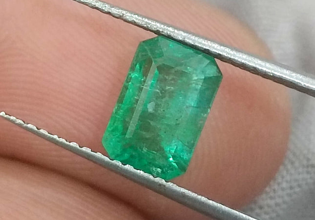 1.81ct GSI Certified Medium Deep Golden Green Zambian Emerald Minor Oiled Loose Gemstone