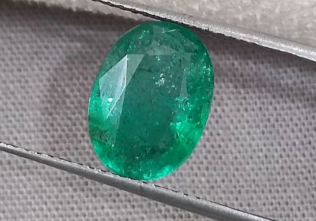 GSI Certified 2.68ct Water Green Emerald, Natural earth mined Gemstone