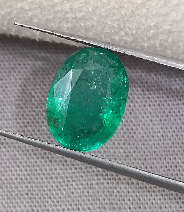 GSI Certified 2.68ct Water Green Emerald, Natural earth mined Gemstone