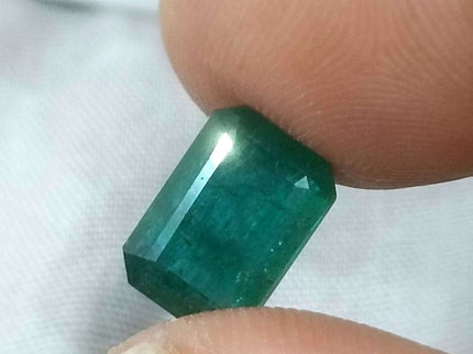 3.05ct Certified Zambian Natural Emerald.