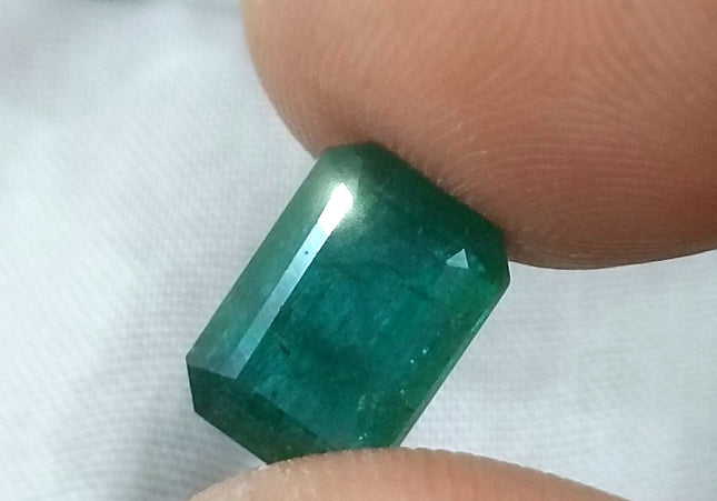 GSI Certified Dark Green Zambian Emerald Minor Oiled Loose Gemstone