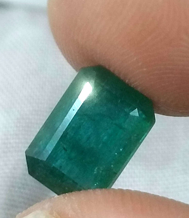 3.05ct Certified Zambian Natural Emerald.