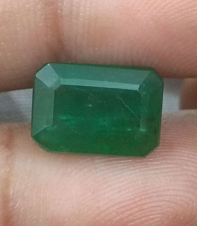 Zambian Emerald 5.29ct Natural Deep Green stone