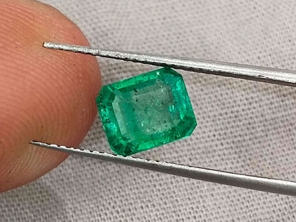 Zambian Emerald 1.70ct Natural Certified Glass Green  Minor Oiled Loose Gemstone