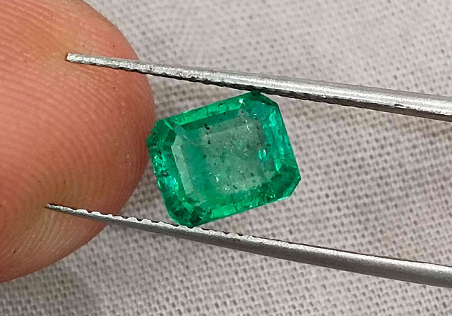 GSI Certified 1.70ct Medium Deep Green Zambian Emerald Minor Oiled Loose Gemstone