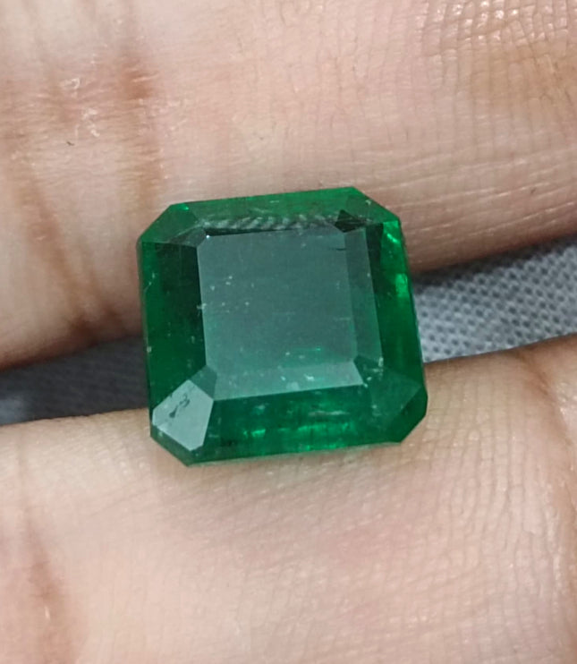 7.62ct Deep Vivid Green Zambian Emerald, Natural Gemstone