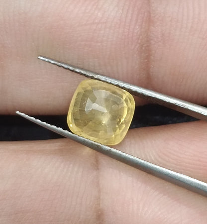 GSI Certified 3.48ct Vivid Yellow Sapphire, 100% Natural untreated Gemstone