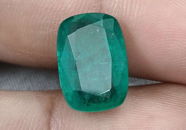 Big 9.75ct Zambian Emerald, Cushion cut Medium Deep Green Loose Gemstone.