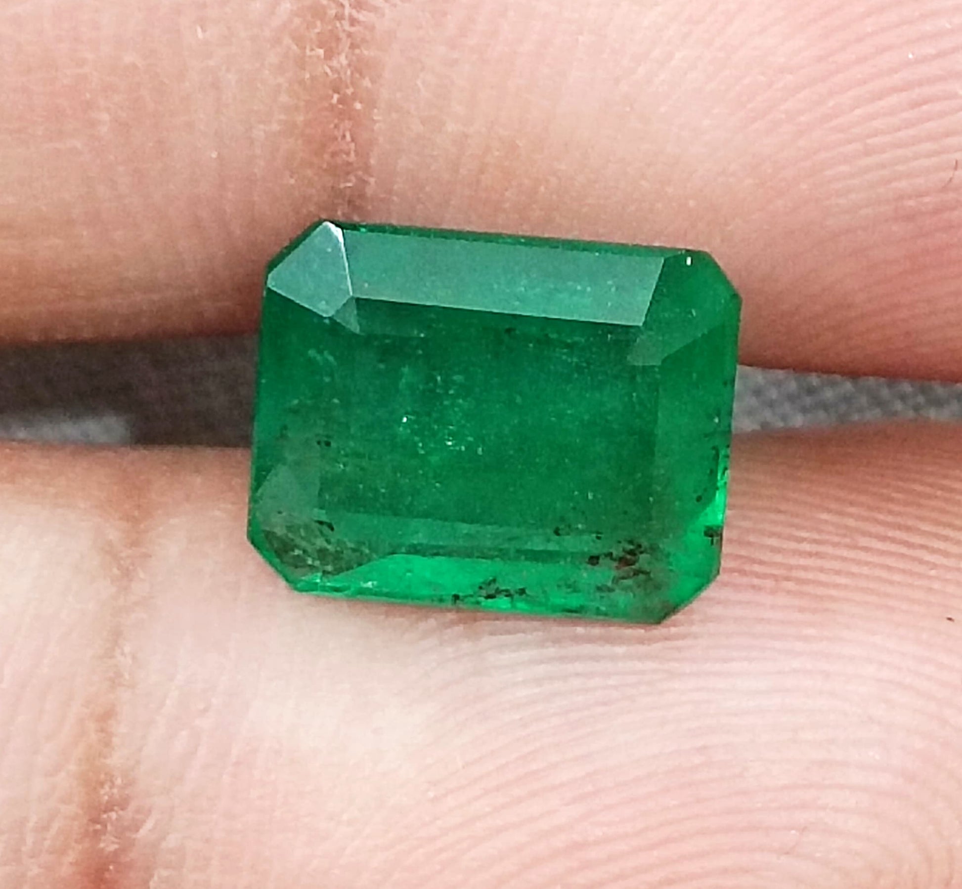 4.25ct Vivid Deep Green Emerald, Natural Earth Mined Gemstone - SMSGEMS 