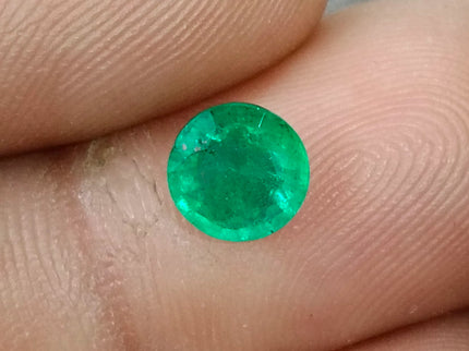 Zambian Emerald 1.00ct Certified Natural Medium Bright Shamrock Green Round Cut Gemstone