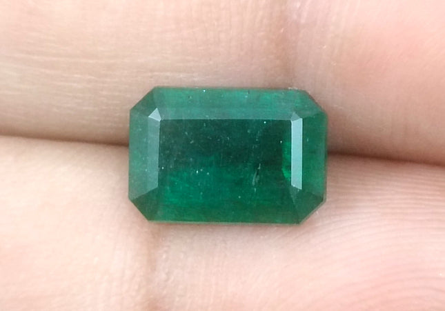 GSI Certified Dark Green Zambian Emerald Minor Oiled Loose Gemstone