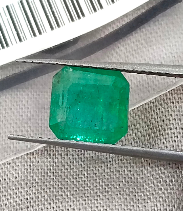 2.24ct Natural Emerald Certified Medium Green Octagon Cut Loose Gemstone
