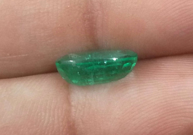 2.86ct GSI Certified Medium Shamrock Green Zambian Emerald