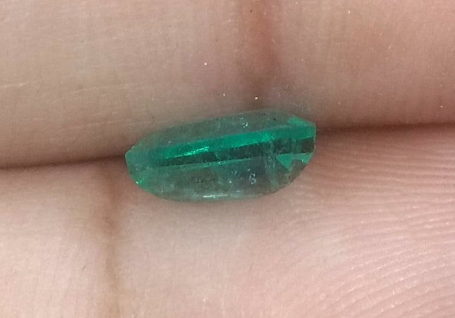 GSI USA Certified 1.39ct Medium Green Natural Zambian Minor Oiled Loose Gemstone