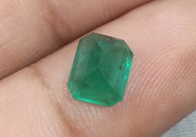 GSI Certified 2.38ct Vivid Deep Golden Green Natural Zambian Emerald