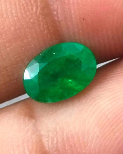 1.72ct GSI Certified Vivid Green Oval Cut Zambian Emerald Minor Oiled Loose Gemstone