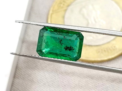 2.26ct Natural Emerald Vivid Green Zambian Octagon Cut Gemstone