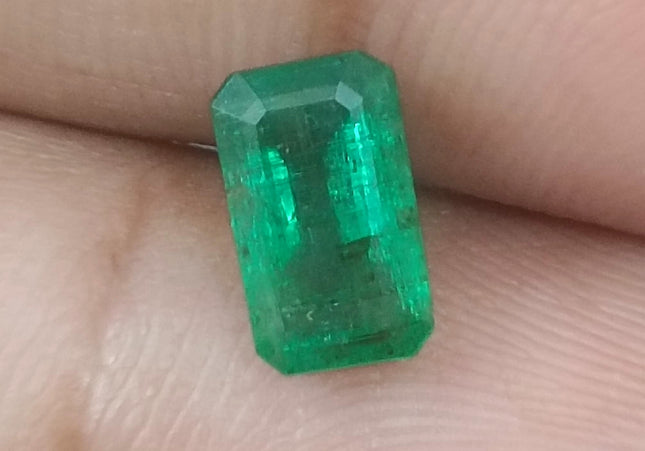 GSI Certified 1.68ct Deep Golden Green Natural Panjshir Emerald Minor Oiled Loose Gemstone