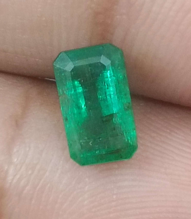 Panjshir Emerald 1.68ct Certified Deep Golden Green Natural Stone