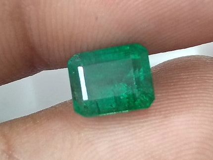 GSI Certified 2.42ct Medium Green Zambian Emerald, Natural Gemstone
