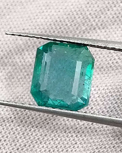 2.09ct Medium deep green Zambian emerald natural minor oiled loose gemstone.