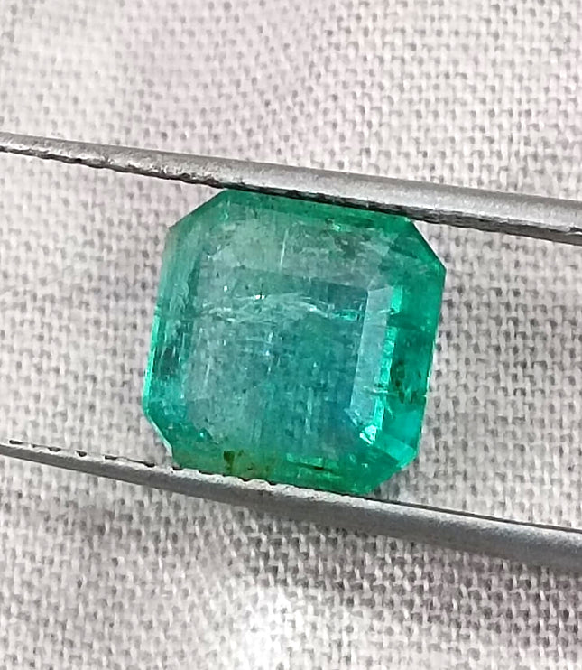 Zambian Emerald 2.59ct Certified Natural Medium Green Gemstone